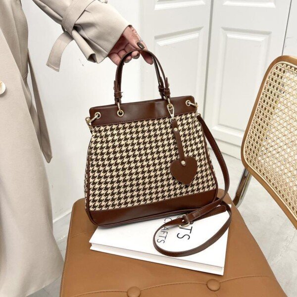 New Retro Color Matching Houndstooth Heart Tote Bag Large Capacity Portable Shoulder Messenger Bag