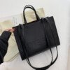 Large Capacity Women's Fashion Portable Tote Bag - Image 10
